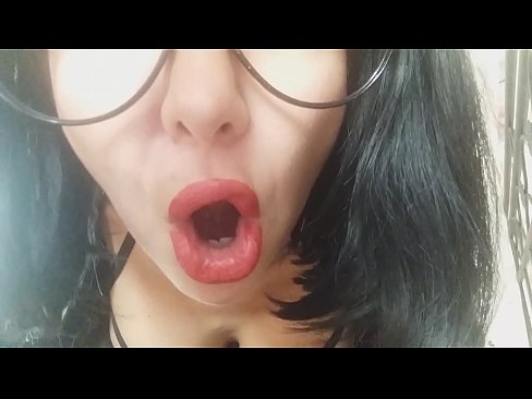 ❤️ Heval, dêya te îro nahêle tu biçî dibistanê... Pir hewcedariya min bi te heye... Pornoya hişk li me ☑